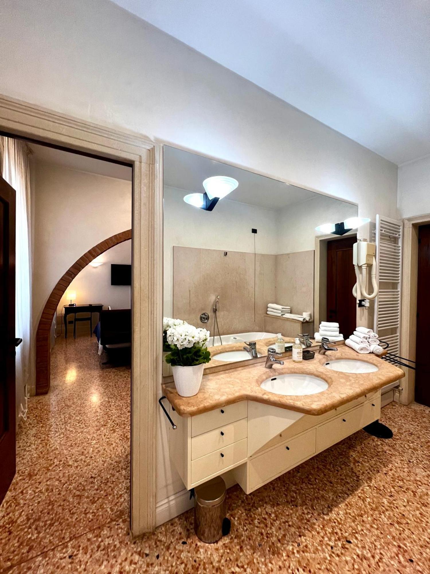 Hotel Locazione Turistica Joyful Padua Exterior foto